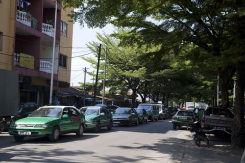 Brazzaville : la mairie reprend la gestion des parkings