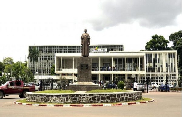 Mairie-de-Brazzaville-600x385.jpg