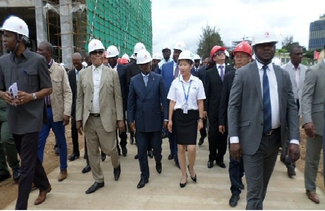 Parlement : Les présidents des deux chambres visitent le chantier de leur futur siège