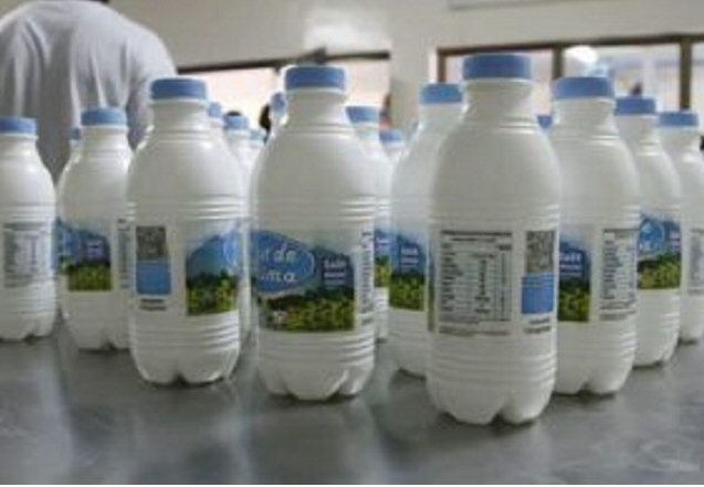 Dégustation du lait de l’Alima au 55ème Salon international de l’Agriculture à Paris