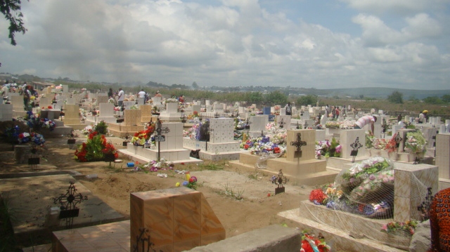 Toussaint : les congolais honorent ses morts