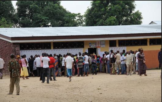RDC: plus de 1000 bureaux de vote fermés à Kinshasa
