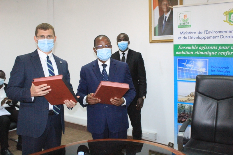 Signature d’un accord pour promouvoir l’économie circulaire en Côte d’Ivoire