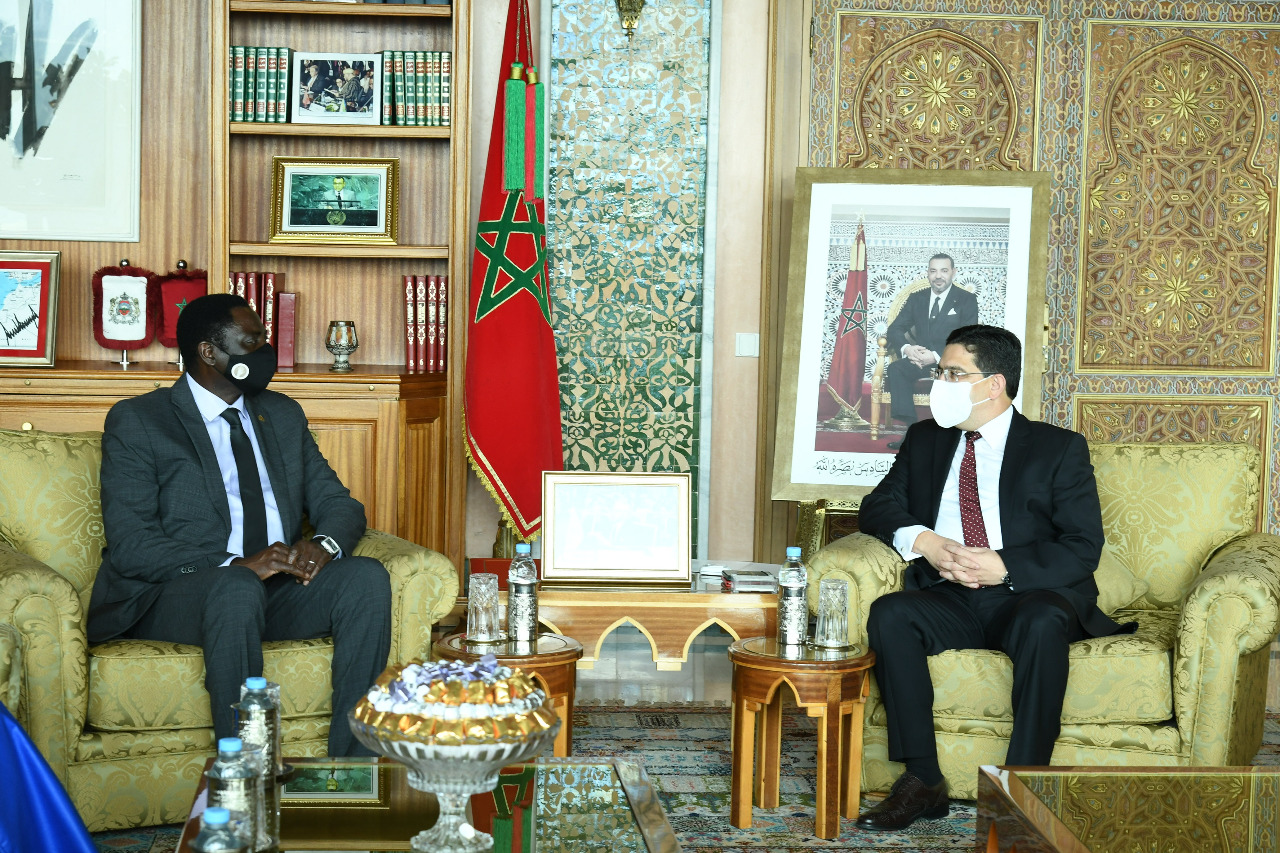 Maroc : Le ministre des AE reçoit son homologue gambien, porteur d’un message au Souverain marocain
