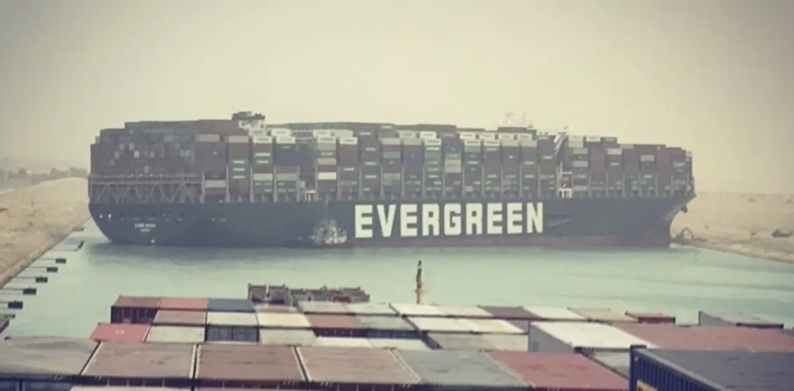 Canal de Suez : Evergreen « saisi » pour défaut de paiement