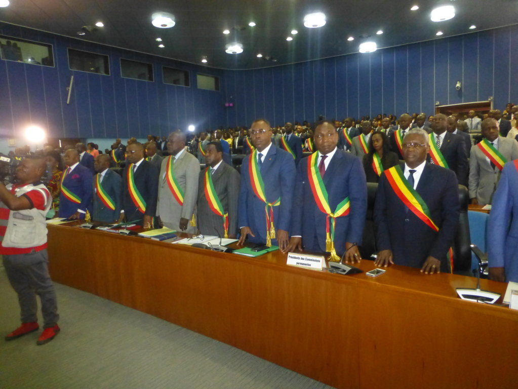 Congo-constitution d’octobre 2015 : la révision de l’article 242 approuvée par le parlement