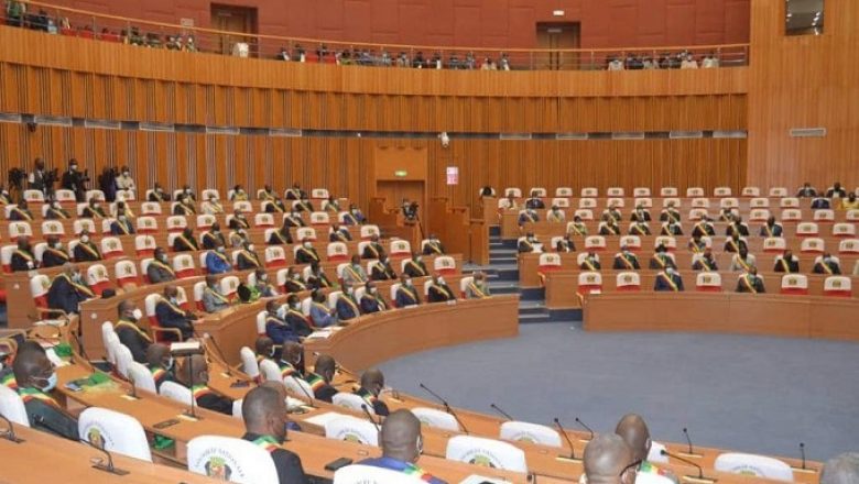 Le parlement a ses nouveaux locaux. journaldebrazza.com