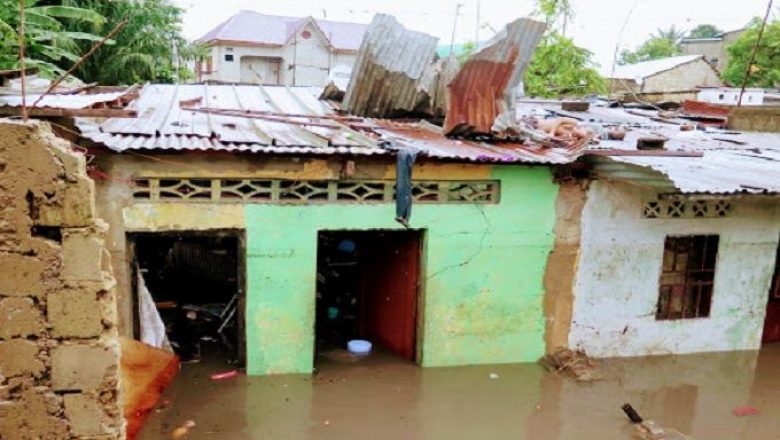 La localité de Kellé frappée par une violente pluie. journaldebrazza.com