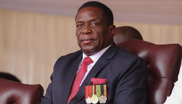Zimbabwe : les députés veulent la comparution de Mnangagwa pour corruption