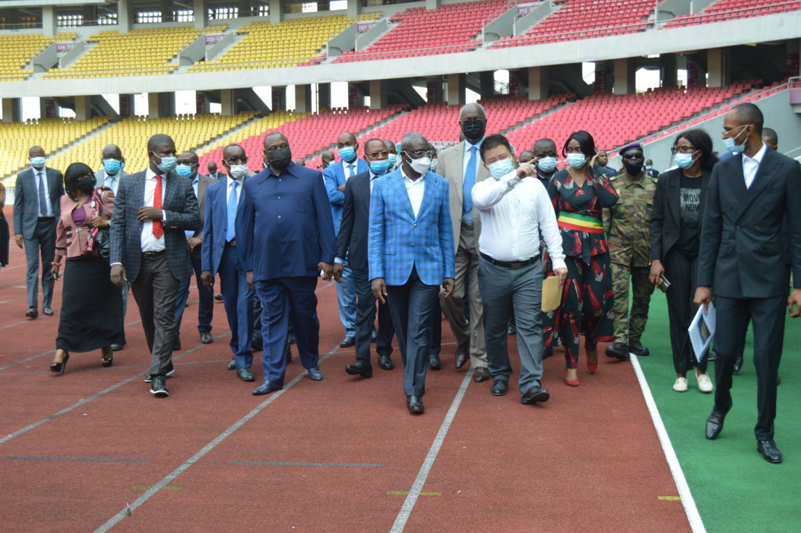 Congo : Anatole Collinet Makosso a effectué une visite de l’inspection au stade Alphonse Massamba