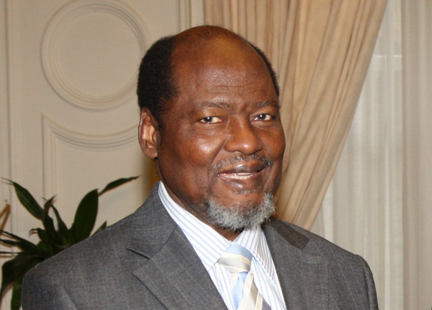 Joaquim Chissano en visite privée au Zimbabwe