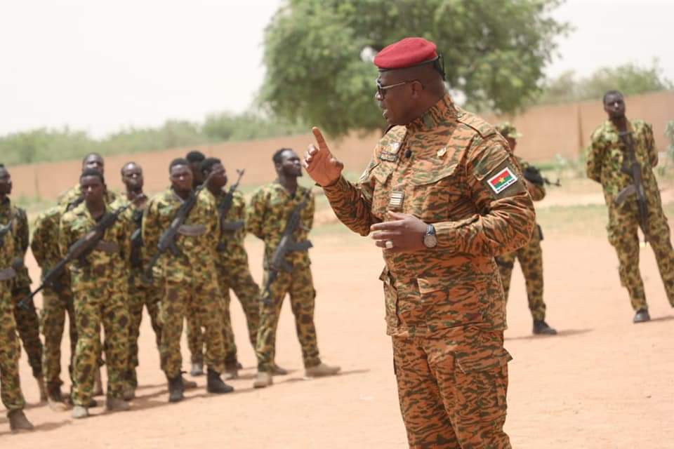Burkina : dialoguer avec les jihadistes malgré tout