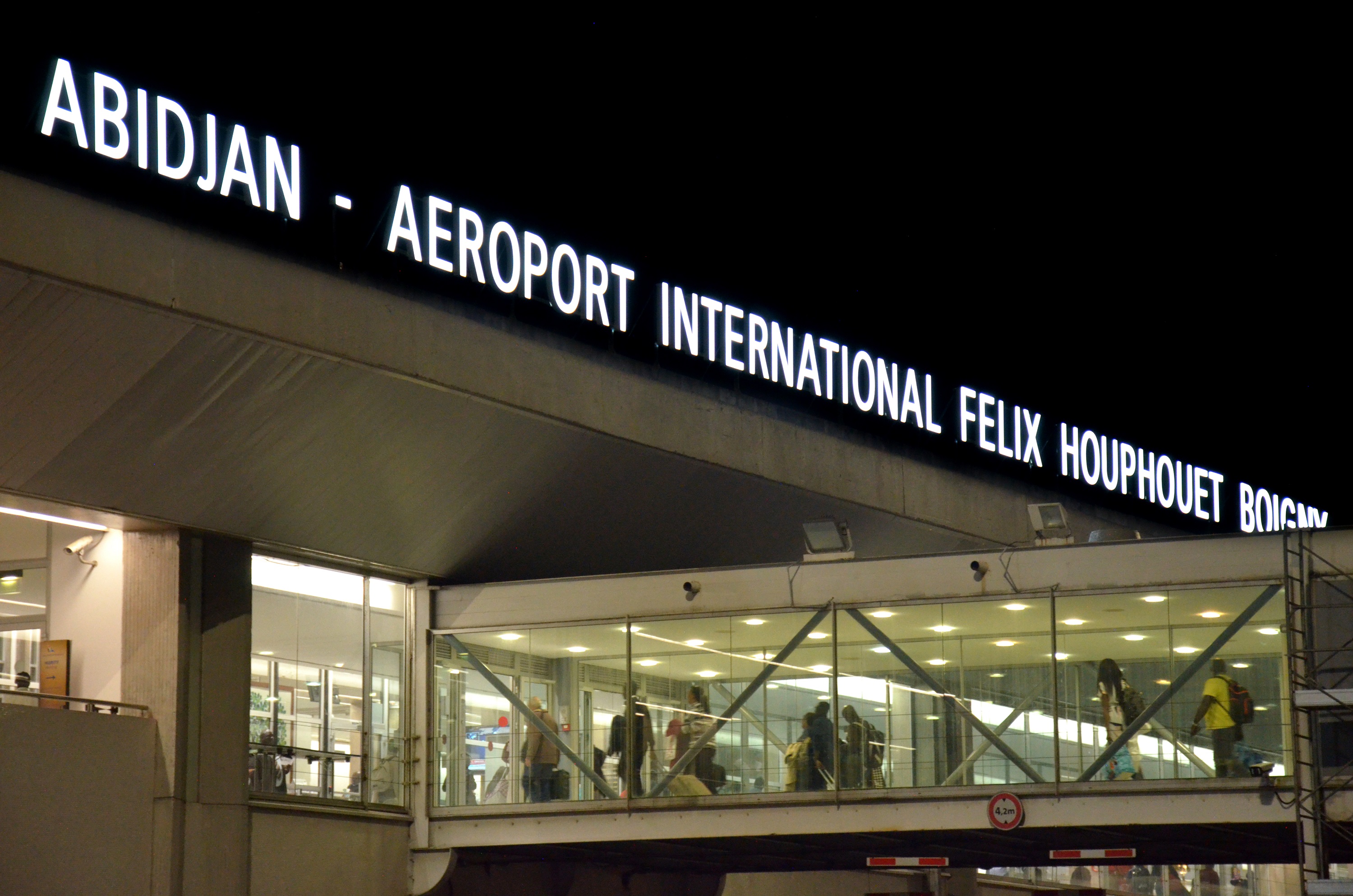 Un vol cargo fait un « atterrissage d’urgence » à l’aéroport d’Abidjan