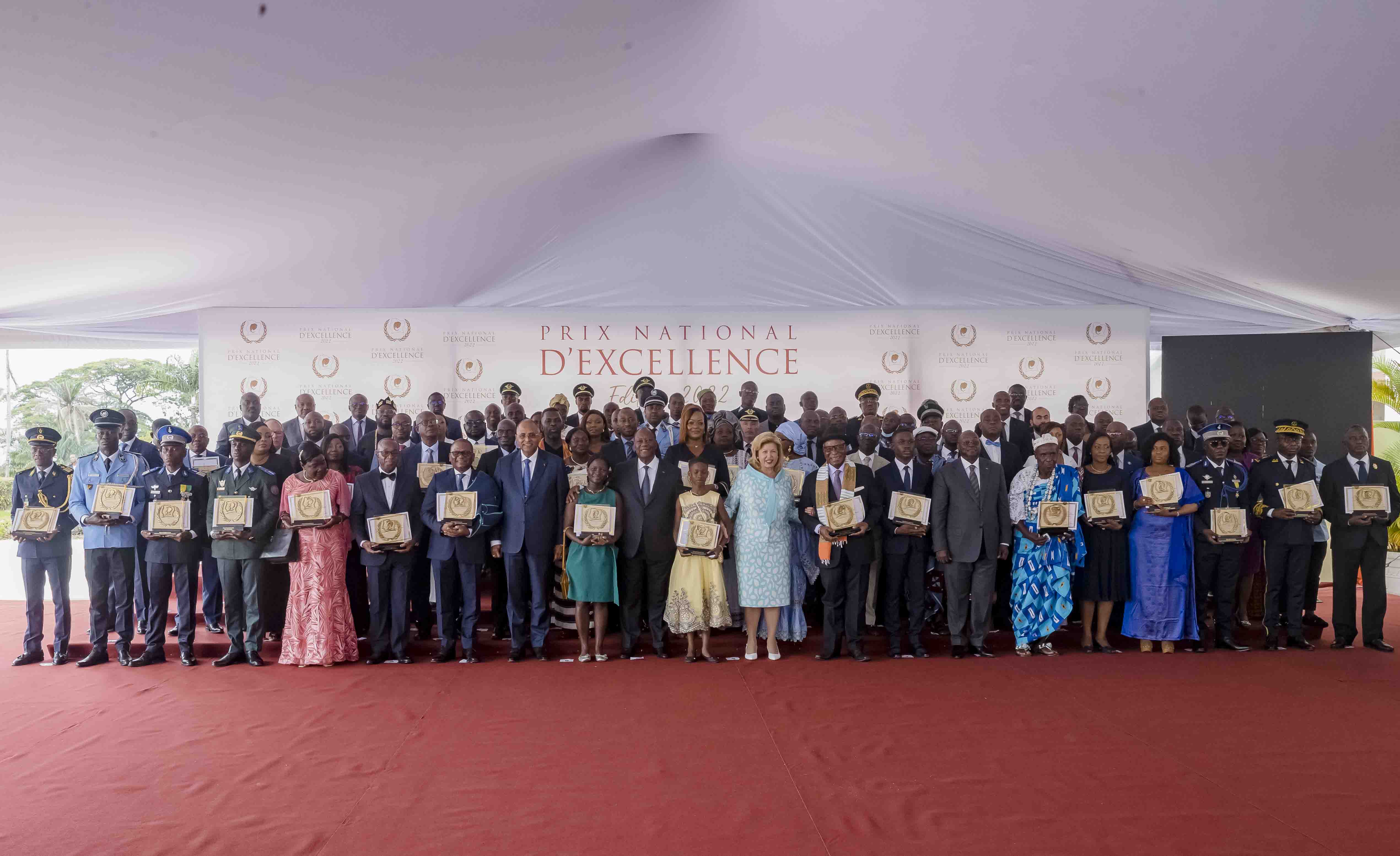 Côte d’Ivoire : 84 lauréats du Prix national d’excellence distingués