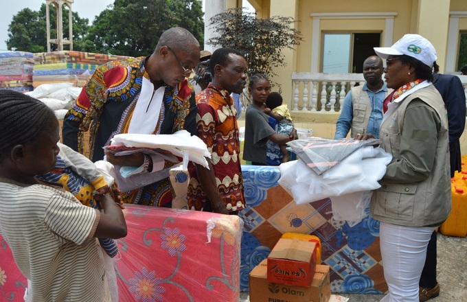 Congo-Ngabé : les déplacés venus de la RDC reçoivent des kits