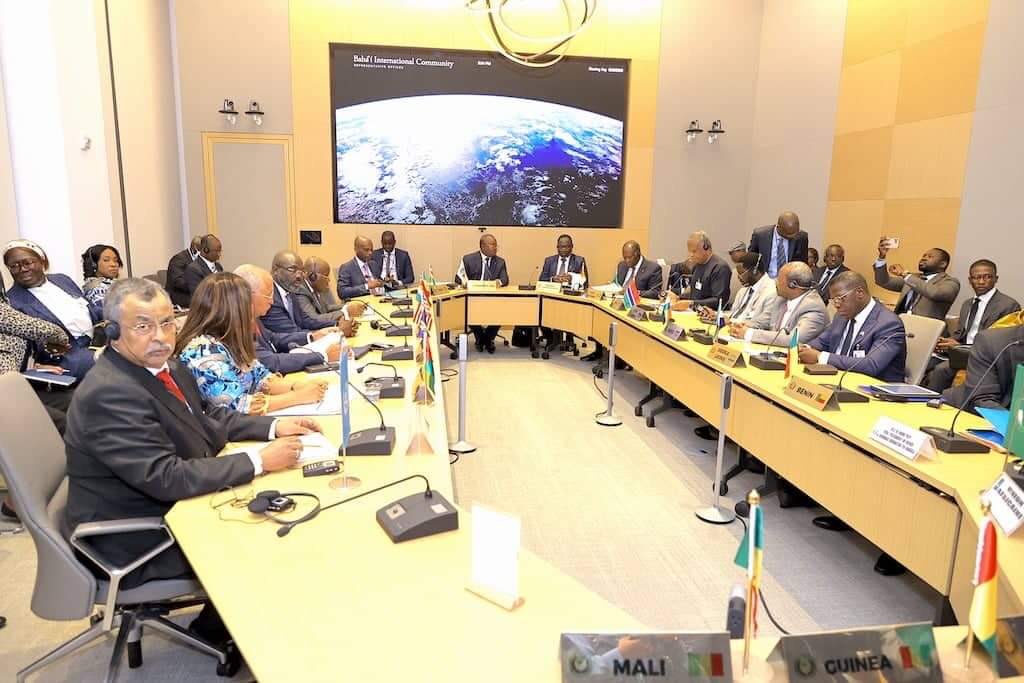Cédéao : sanctions contre la Guinée, diplomatie pour le Mali
