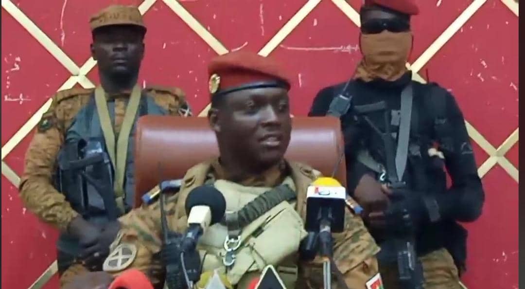 Burkina : Le capitaine Traoré déroule le tapis rouge à la Cédéao