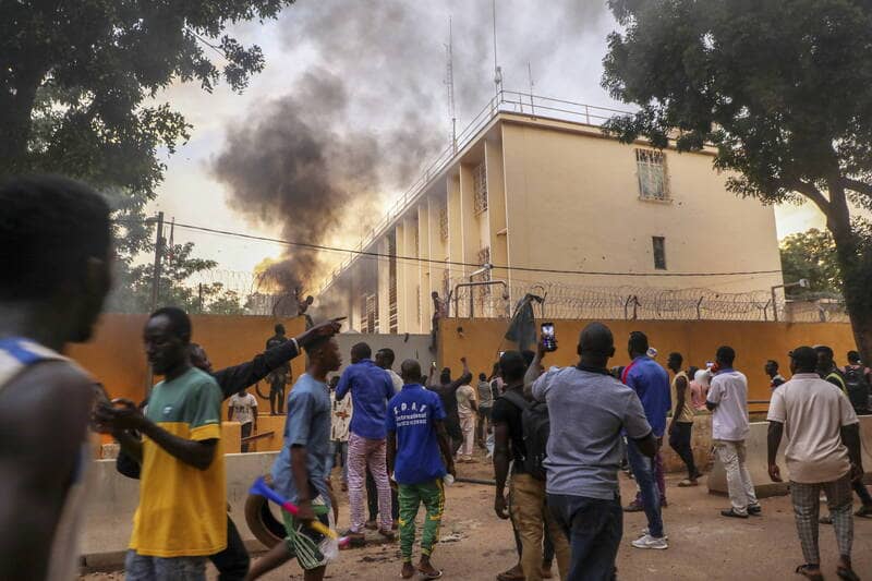 Burkina : Fermeture de l’ambassade de France
