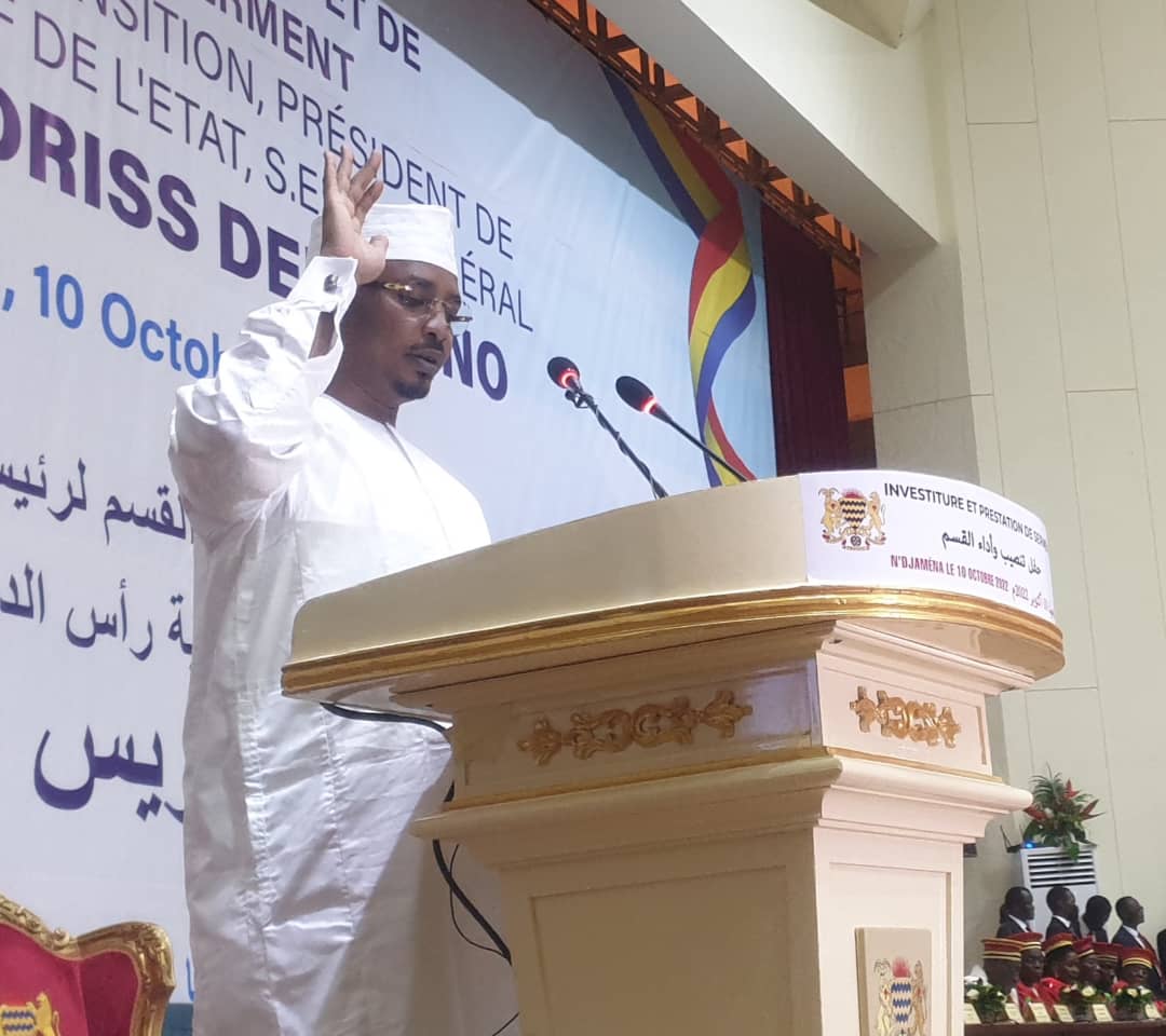 Tchad : Mahamat Idriss Deby Itno investi président de la transition