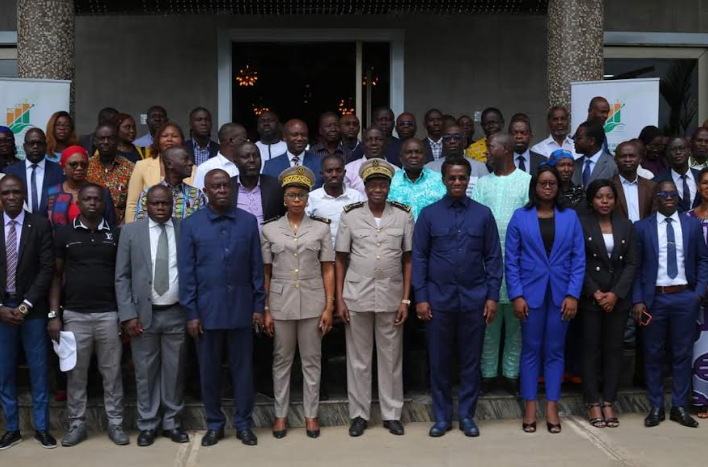 Côte d’Ivoire : des « solutions » pour la compétitivité de la filière ananas
