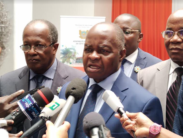 Le parti de Gbagbo pour une « autre vague de dialogue politique »