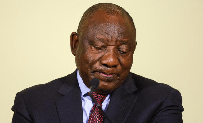 « Affaire du vol dans sa ferme » : Ramaphosa prêt à démissionner