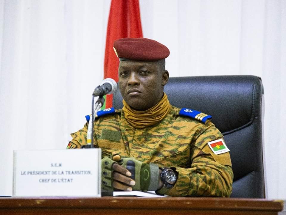 Burkina : Le capitaine Ibrahim Traoré renonce à son salaire de Président