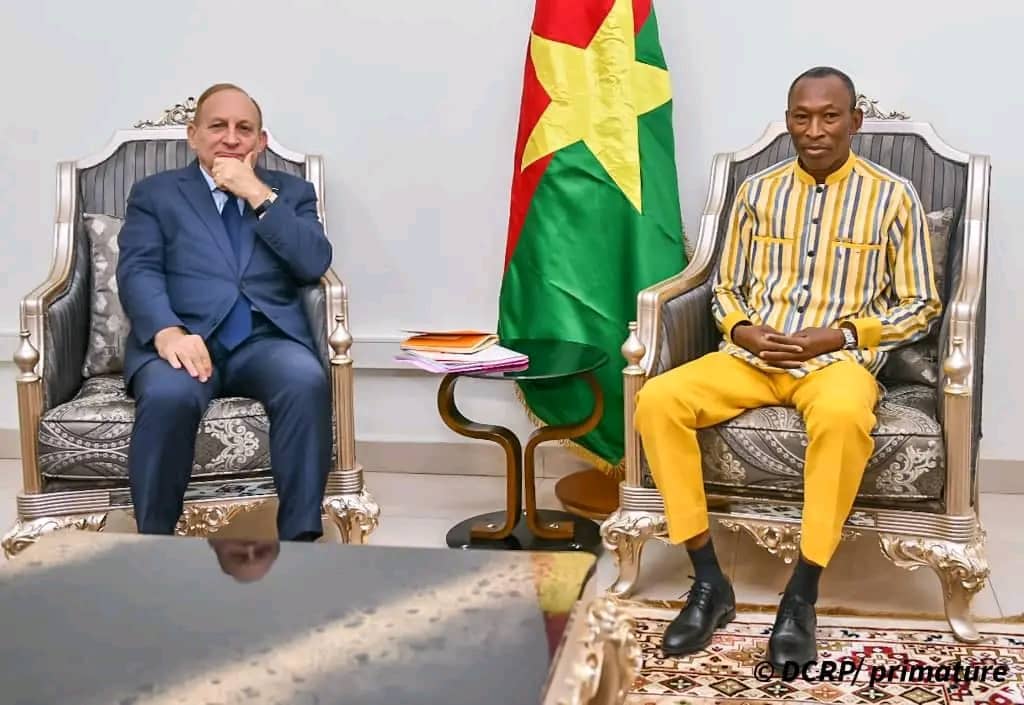 Burkina : l’appui de Paris sollicité pour armer les VDP
