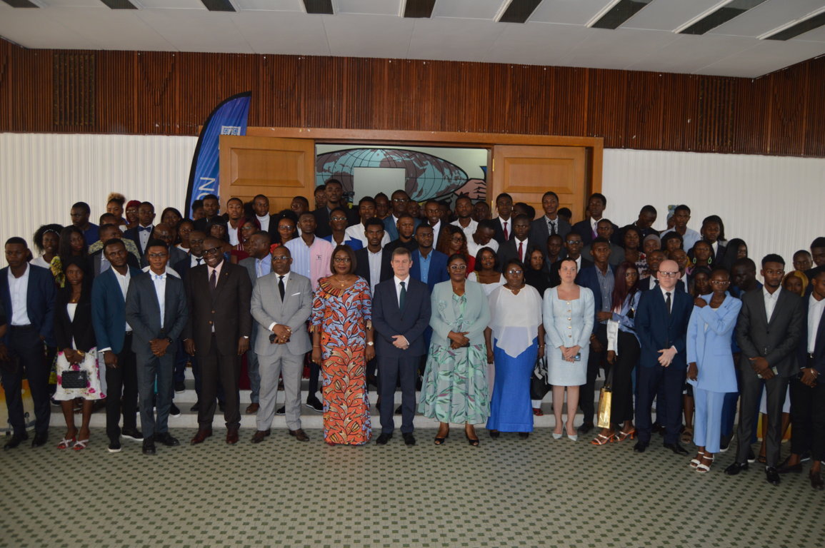 Congo : 250 étudiants reçoivent des bourses pour la Russie