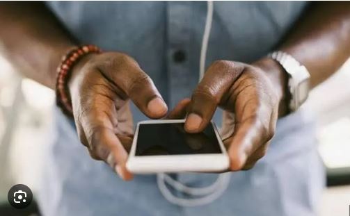 Congo : les sociétés de téléphonie mobile justifient la hausse des tarifs internet