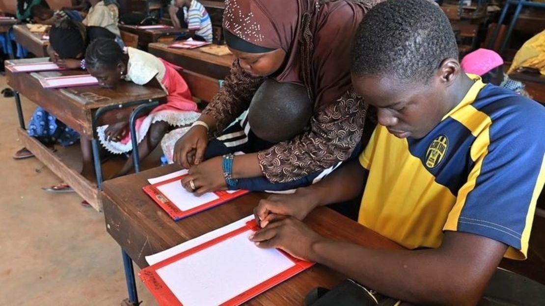 Congo : pose de la 1ere pierre de l’Institut national des aveugles